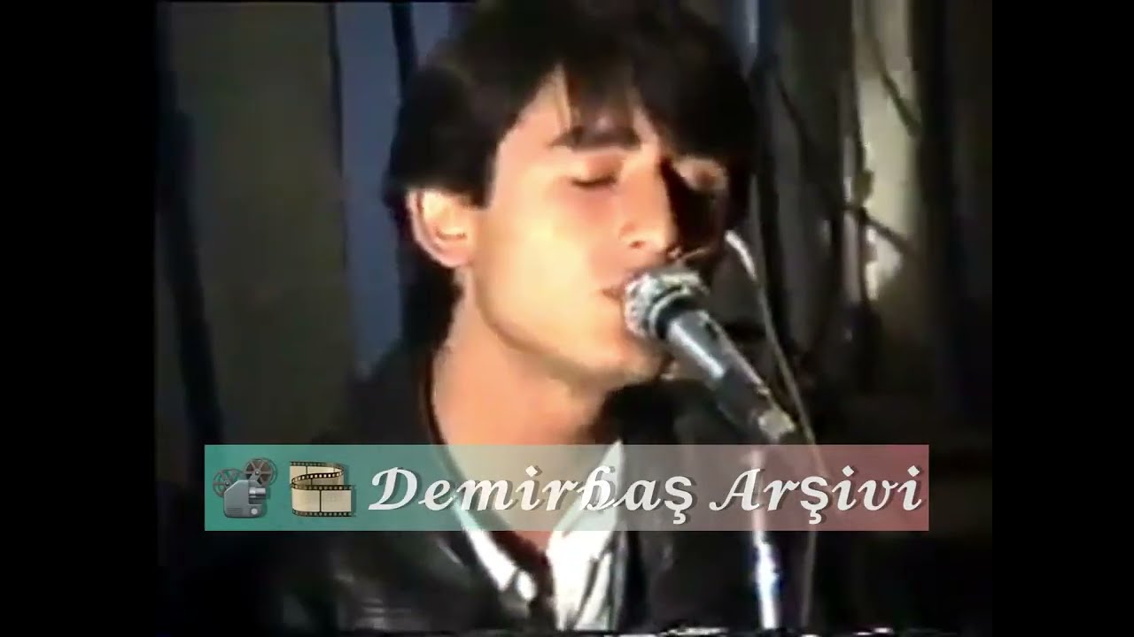 Küçük Neşet - Ah Yalan Dünyada (1990’lardan Düğün Görüntüsü) 🎶𝓐𝓫𝓸𝓷𝓮 𝓞𝓵🎶