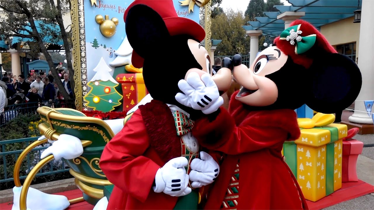 Christmas Meet and Greets through the years at Disneyland Paris