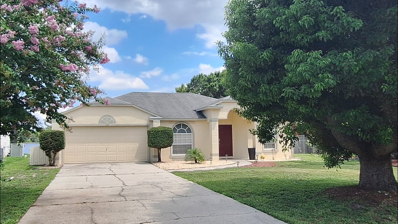 Se Vende Casa Amueblada de 3 Dormitorios 2 Baños con Piscina Privada en Davenport, Florida 33837