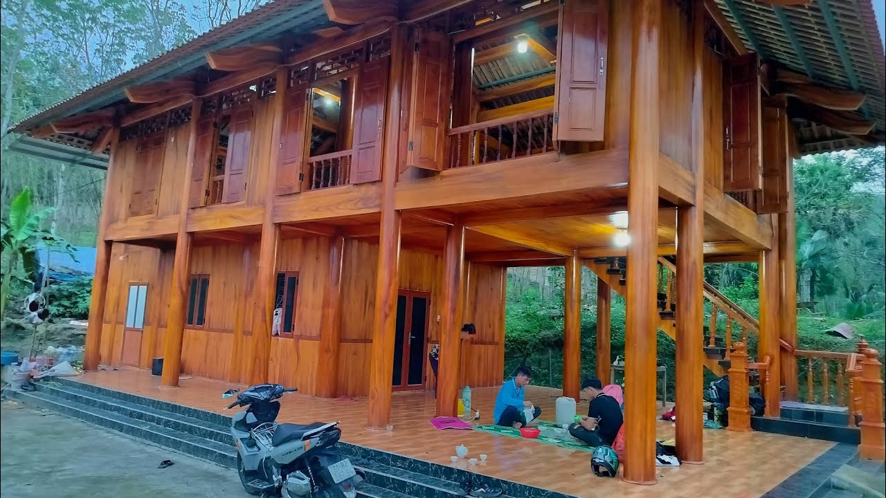 Nhà Sàn 75m2 Đẹp Từ Trong Ra Ngoài với mẫu Kẻ Truyền 2 Gian 2 Chái. Sơn xi sang xịn mịn