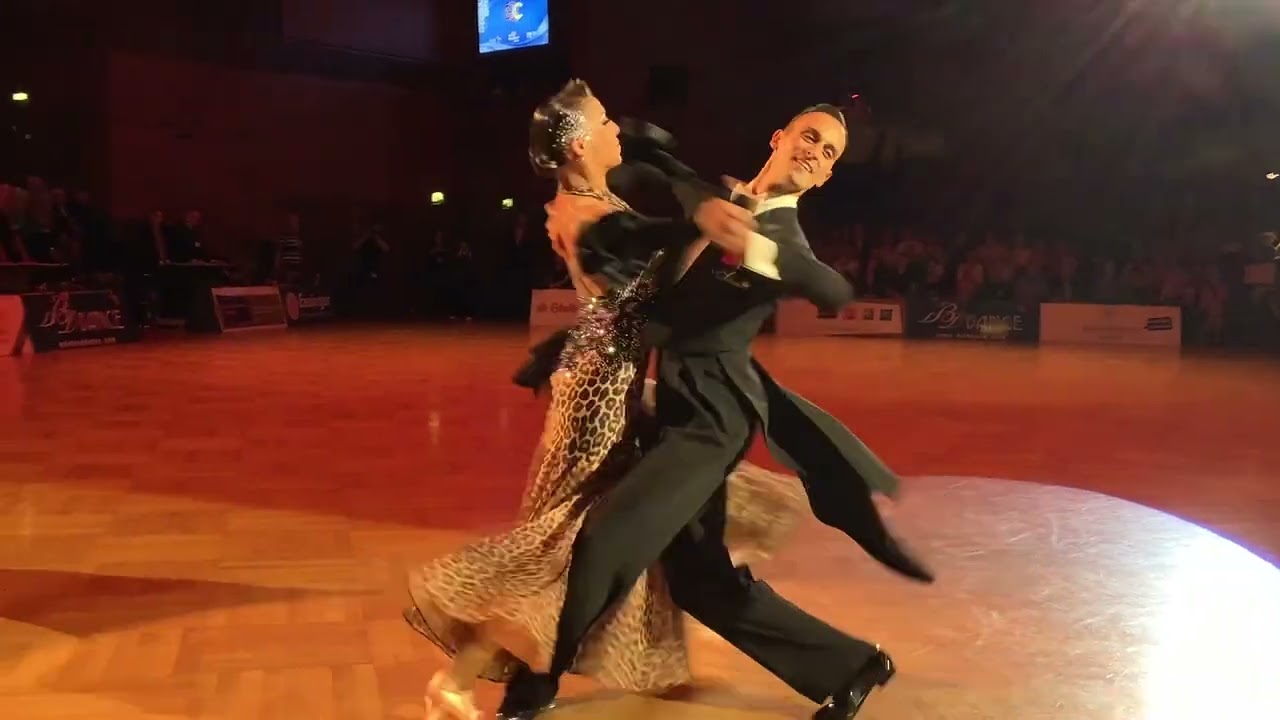 WDSF 2022 World Champions - Galuppo & Pacini - FINALE - WALTZ - GOC GrandSlam Stuttgart -