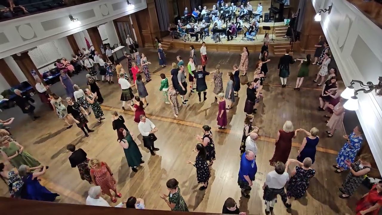 Airyhall Delight - J32 3c/4c - Doris S. Young (RSCDS Bk. 40)