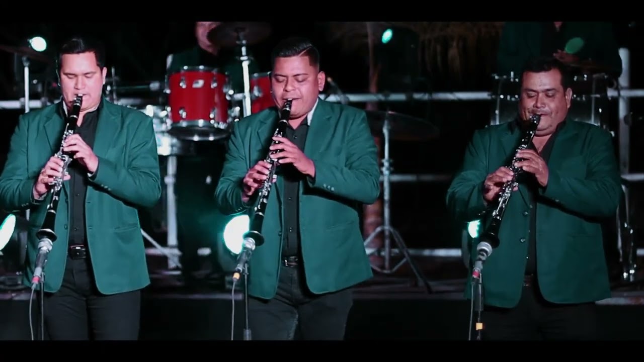 Los Once Pueblos - Banda Santa Rosalía (EN VIVO) 2022