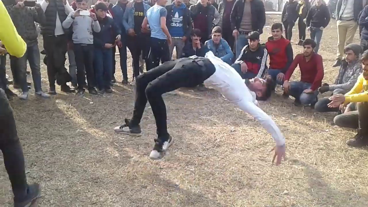Gençliğin tek adresi Erhacı Gençliği tekno tulum halay Koma Aşiti Iğdır Sene (2019 HD)