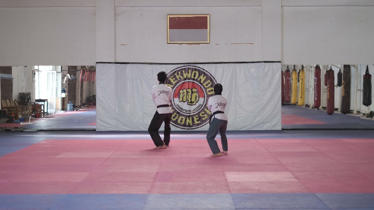 Aurelius Marvel /BESTA NOVIANA -SENIOR  - TEAM JATENG - PAIR- SEMI FINAL - SHIPJIN