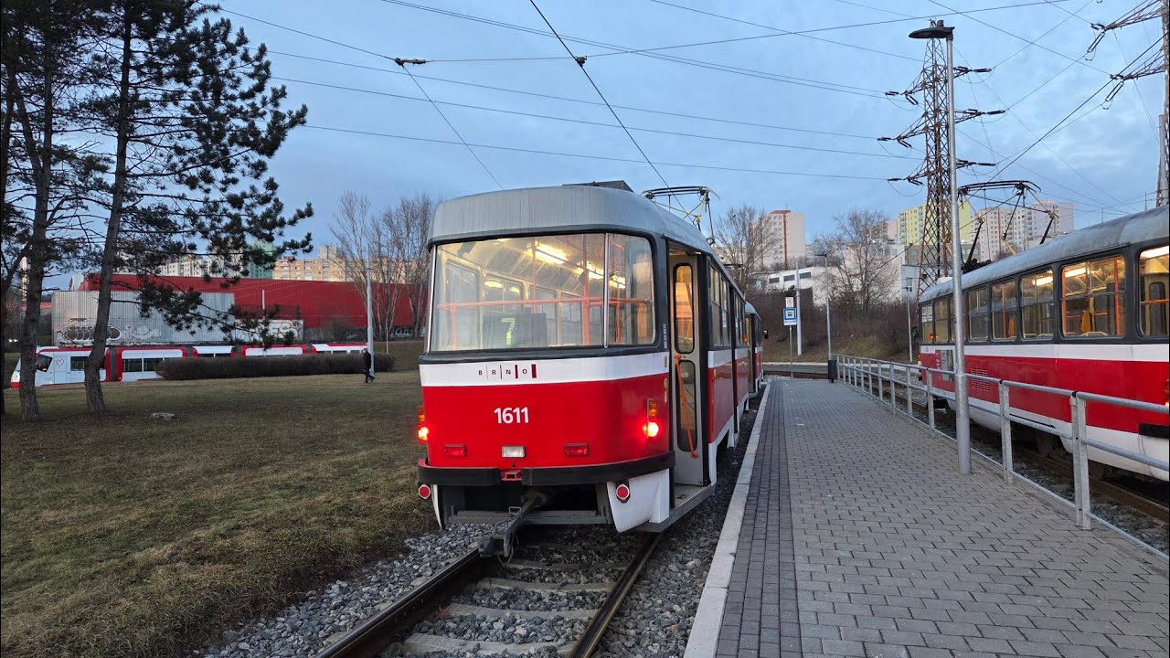Jízda zadní tramvají T3G v soupravě 1607+1611 na lince 7 směr Lesná.