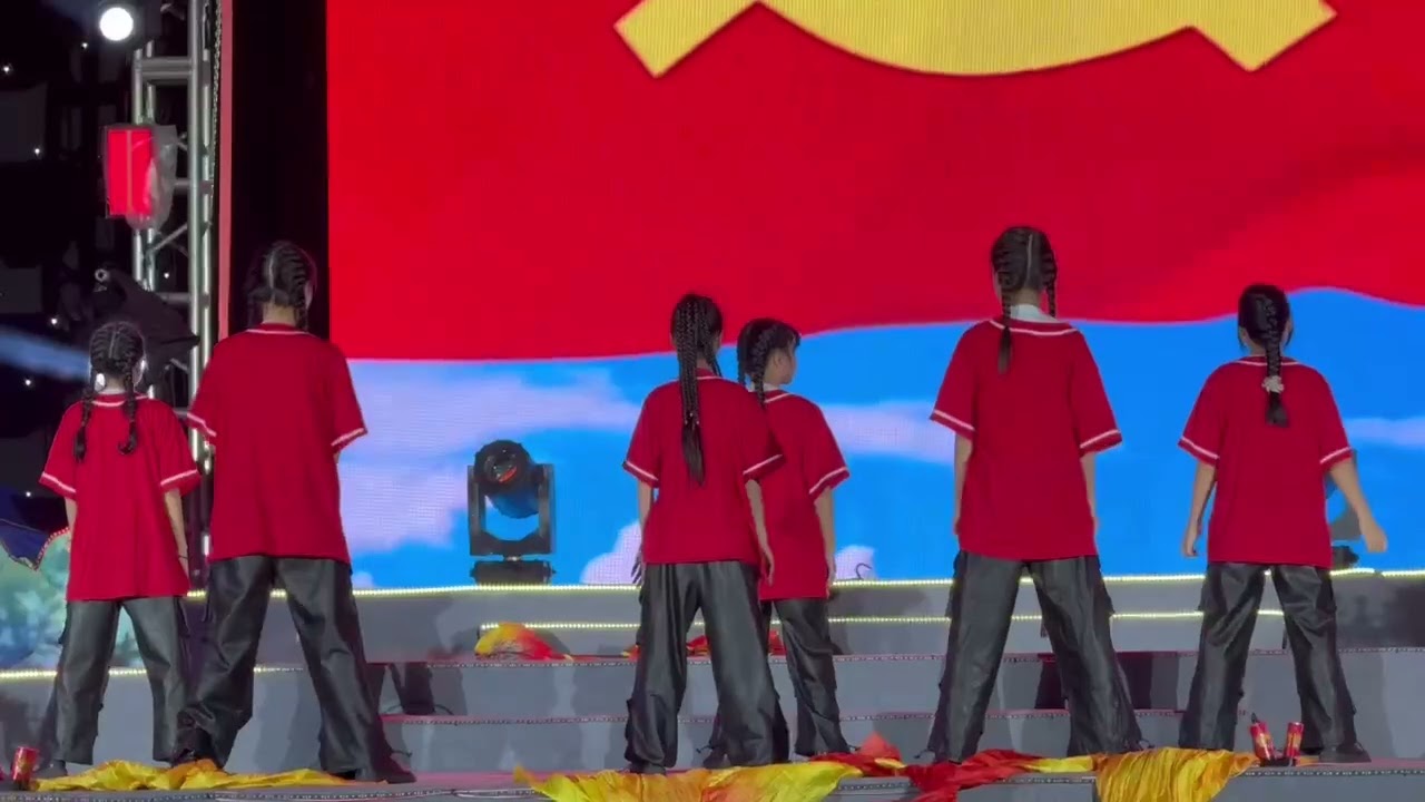 Chào xuân 2026 Gia Hân 