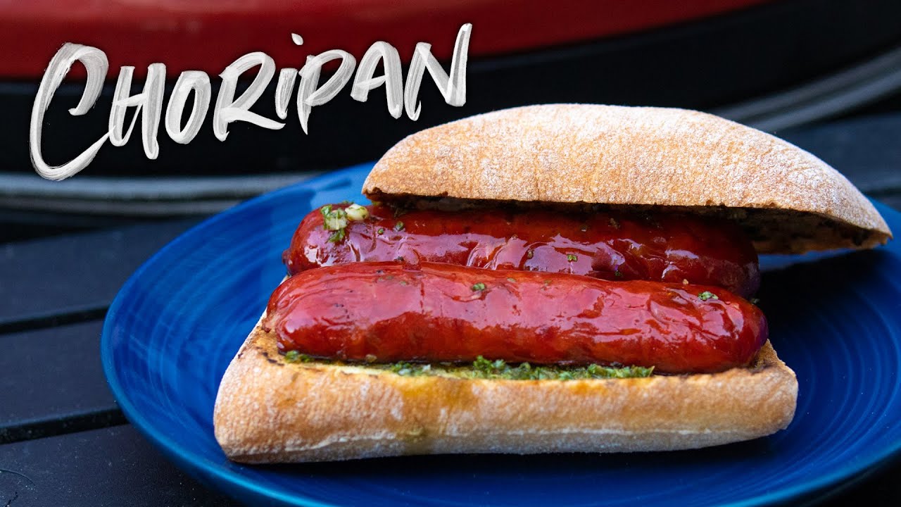 Choripan, een broodje verse chorizo met chimichurri
