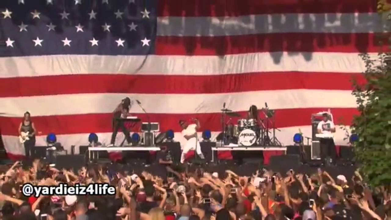 MIGUEL- SURE THING LIVE AT MADE IN AMERICA FESTIVAL