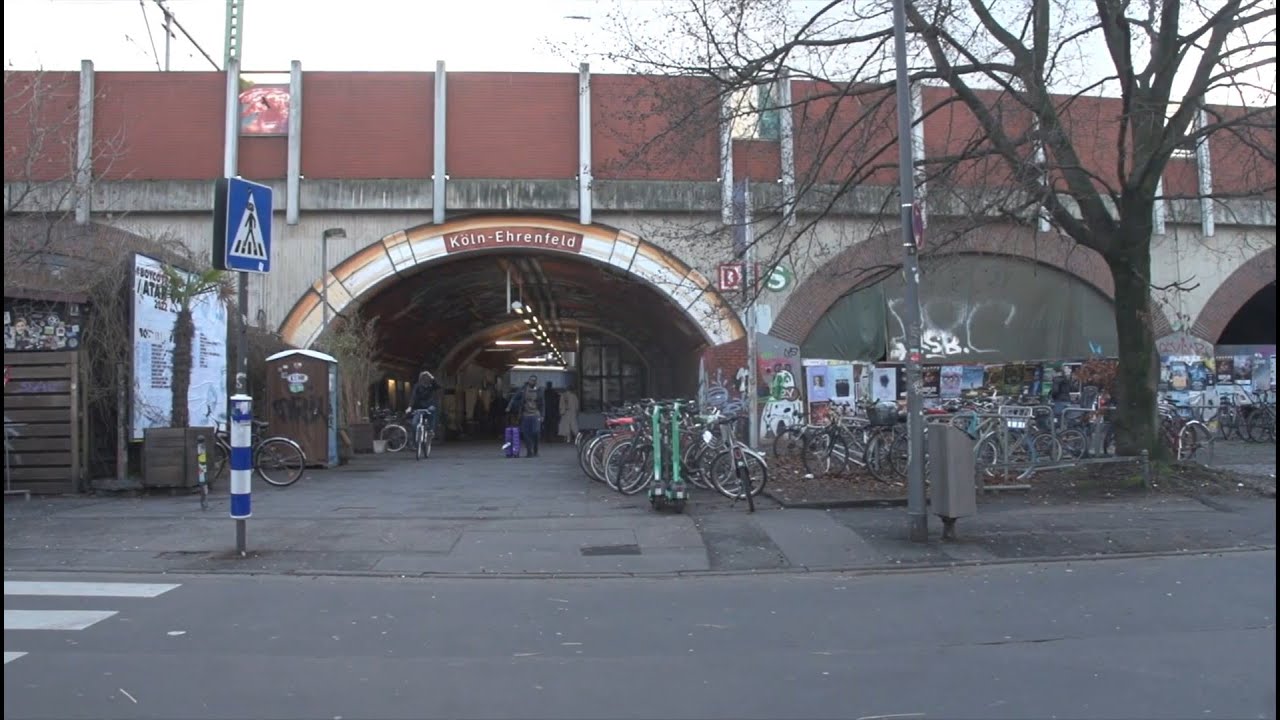 Welten Wahrnehmen: Gentrifizierung in Köln-Ehrenfeld (Mediengeographie WS 22-23)
