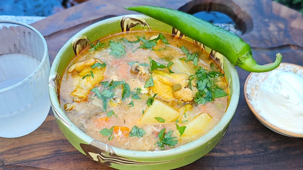 Borș/Ciorbă cu aripioare de pui și cartofi.Asa se face o ciorba BUNĂ!!!!