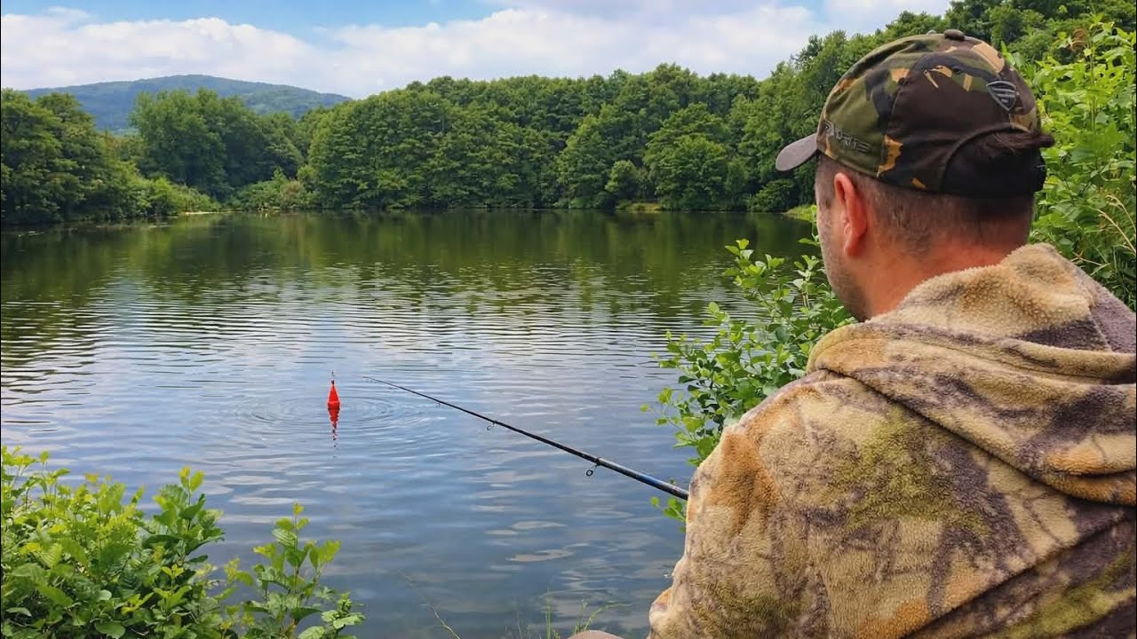 РИБОЛОВЛЯ на ПОПЛАВОК / Пригоди на Тихій Воді / Частина 1