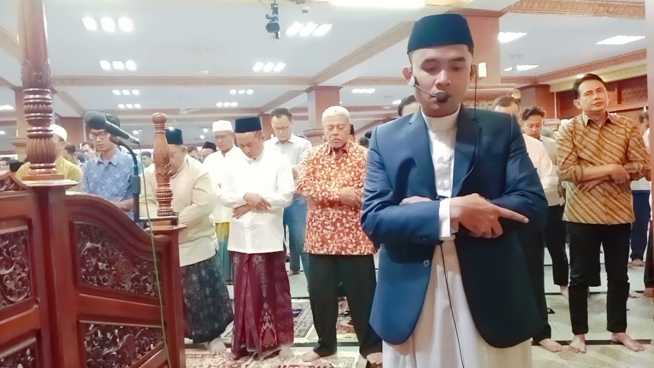 Shalat Jumat Masjid Al Muhajirin Pemkot Sby
