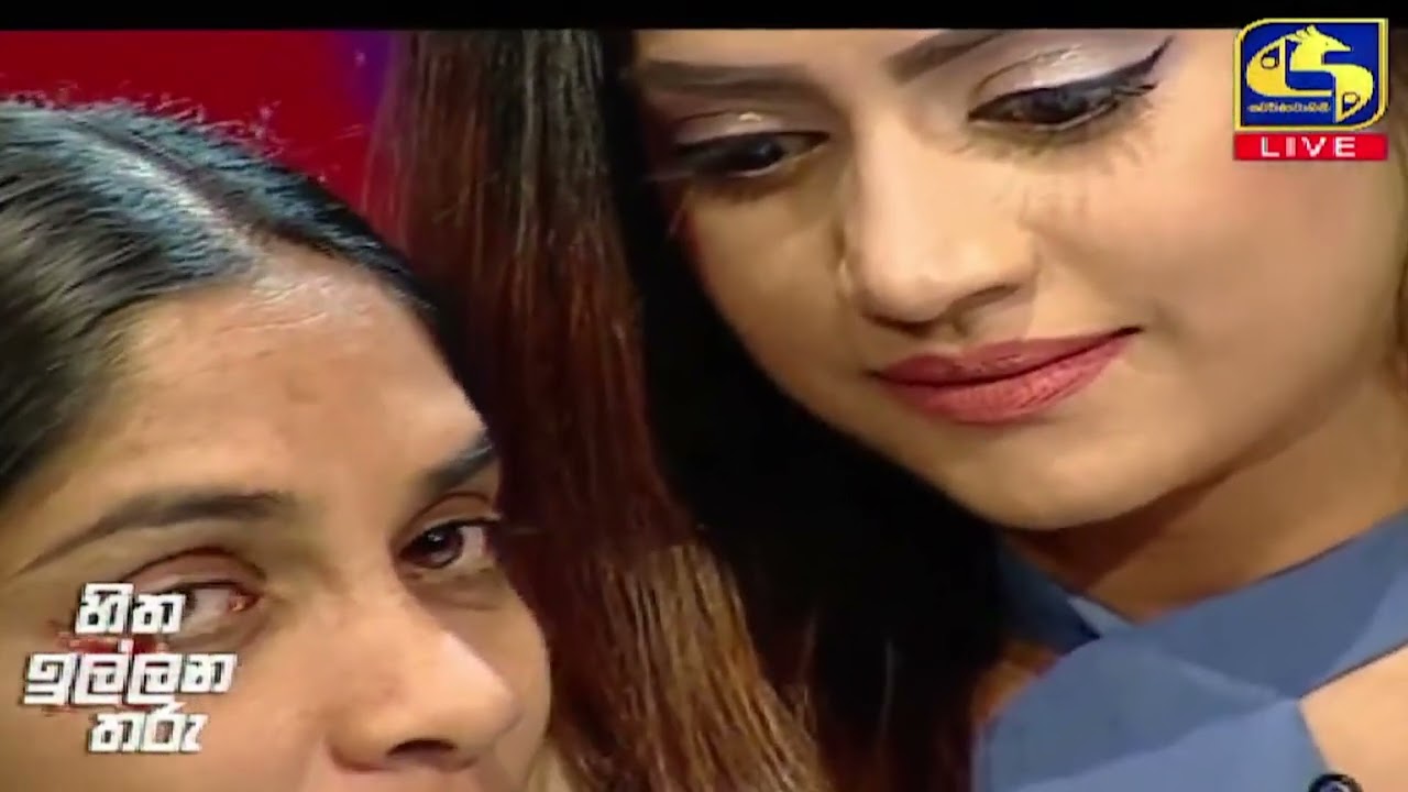 මව් ගුණ ගී ගයන අතරේ අම්මාගේ පැමිණීමත් සමග සංවේදී වූ කාවින්ද්‍යා