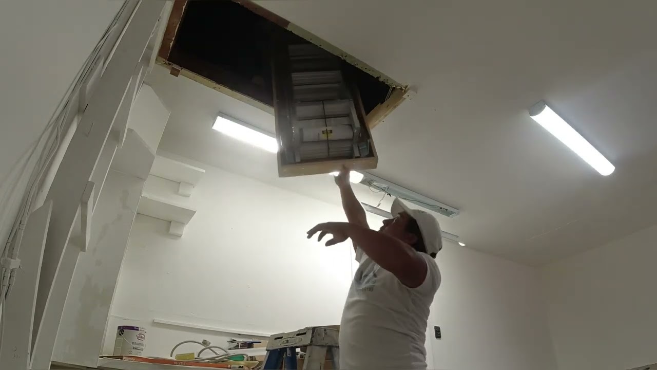 Cómo instalar una puerta para ático fácil y rápido para principiantes