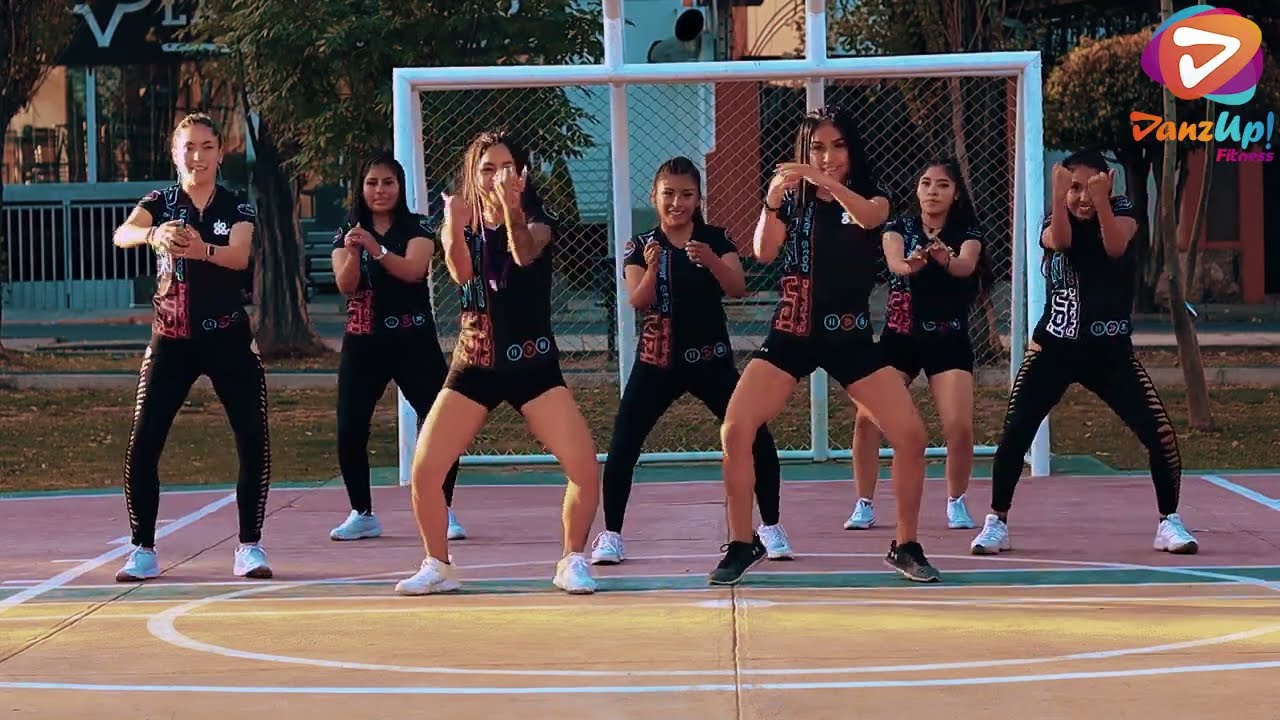 TINI   LA TRIPLE T - COREOGRAFIA DANZ.UP FITNESS