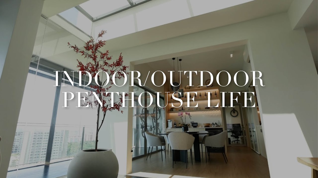 Tranquil indoor-outdoor penthouse with an amazing skylight