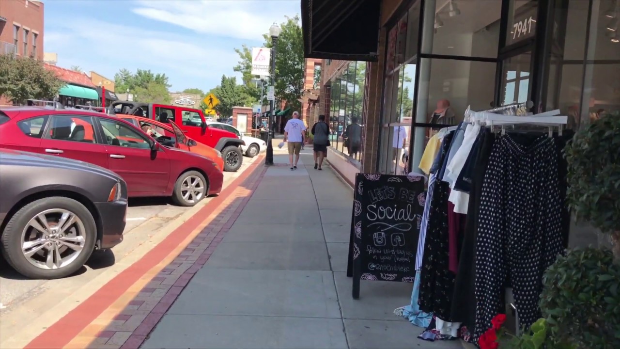 A Walk Thru Downtown Overland Park Kansas
