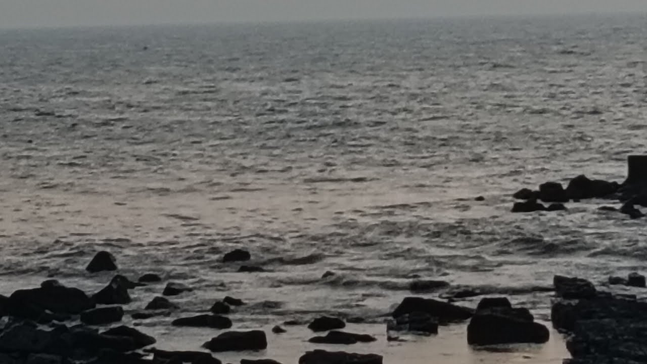 Live on sea shore 🌊#SeaShoreLive #OceanLive #CalmWaves #NatureLive #PeacefulViews