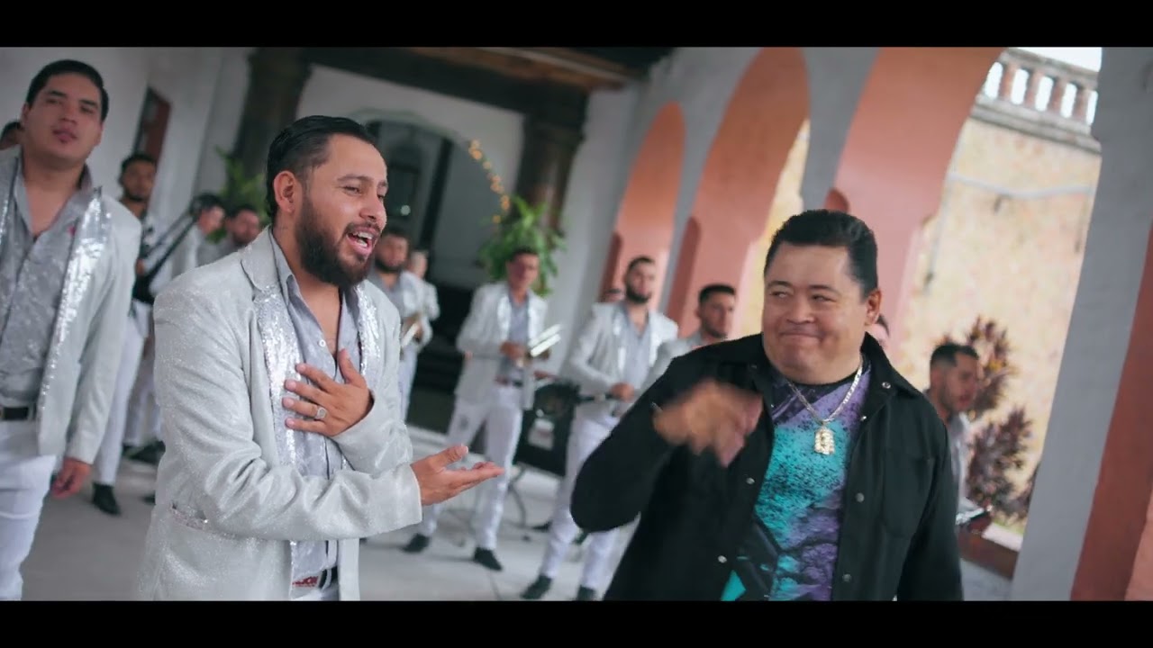 REGALO DE AMOR BANDA LA SENSACION FT. CHUYIN BARAJAS