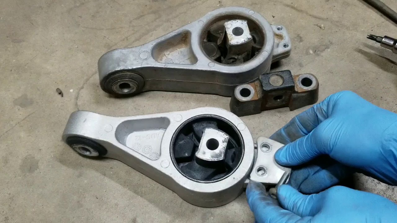 '09 Chrysler PT Cruiser Upper & Lower Engine Mount Replacement