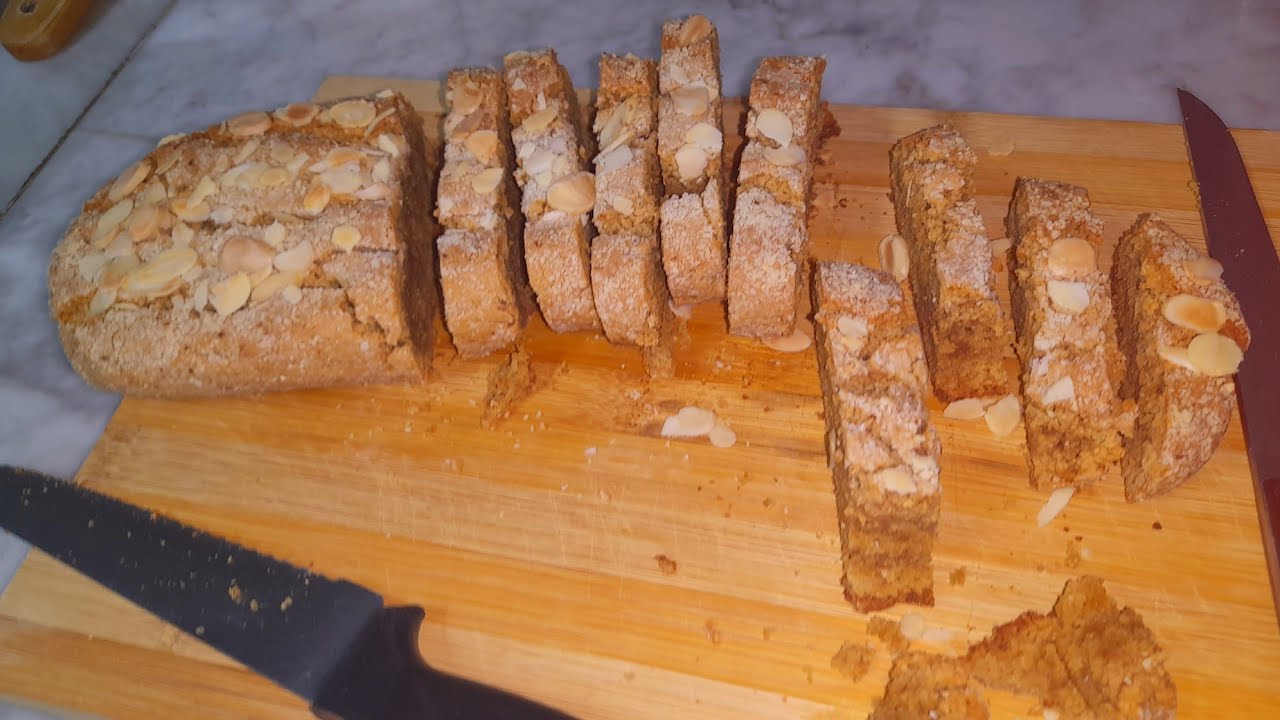 فقاص صحي باللوز فقط بدون دقيق almond biscotti