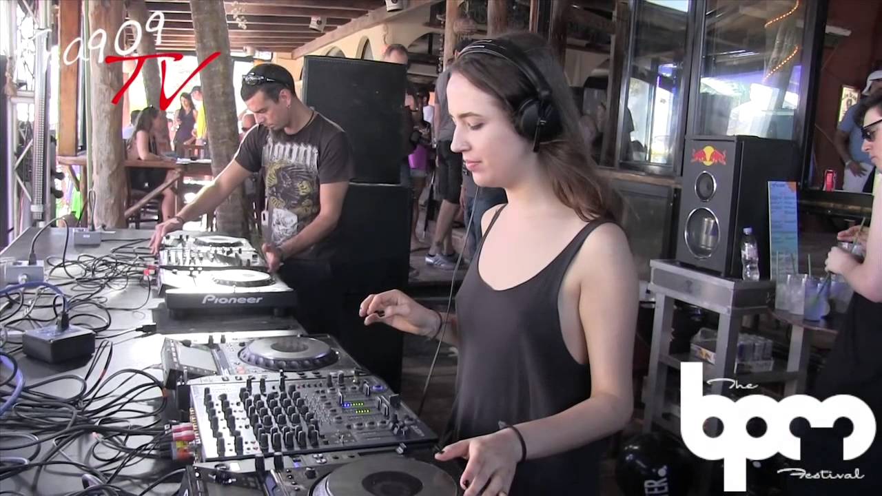 FRA909 Tv - BELLA SARRIS   WARM UP ENTER. @ THE BPM FESTIVAL MEXICO 2014
