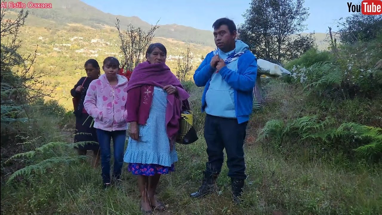 ✅️😃As&iacute; fuimos caminando a la fiesta patronal de un pueblo vecino 😃