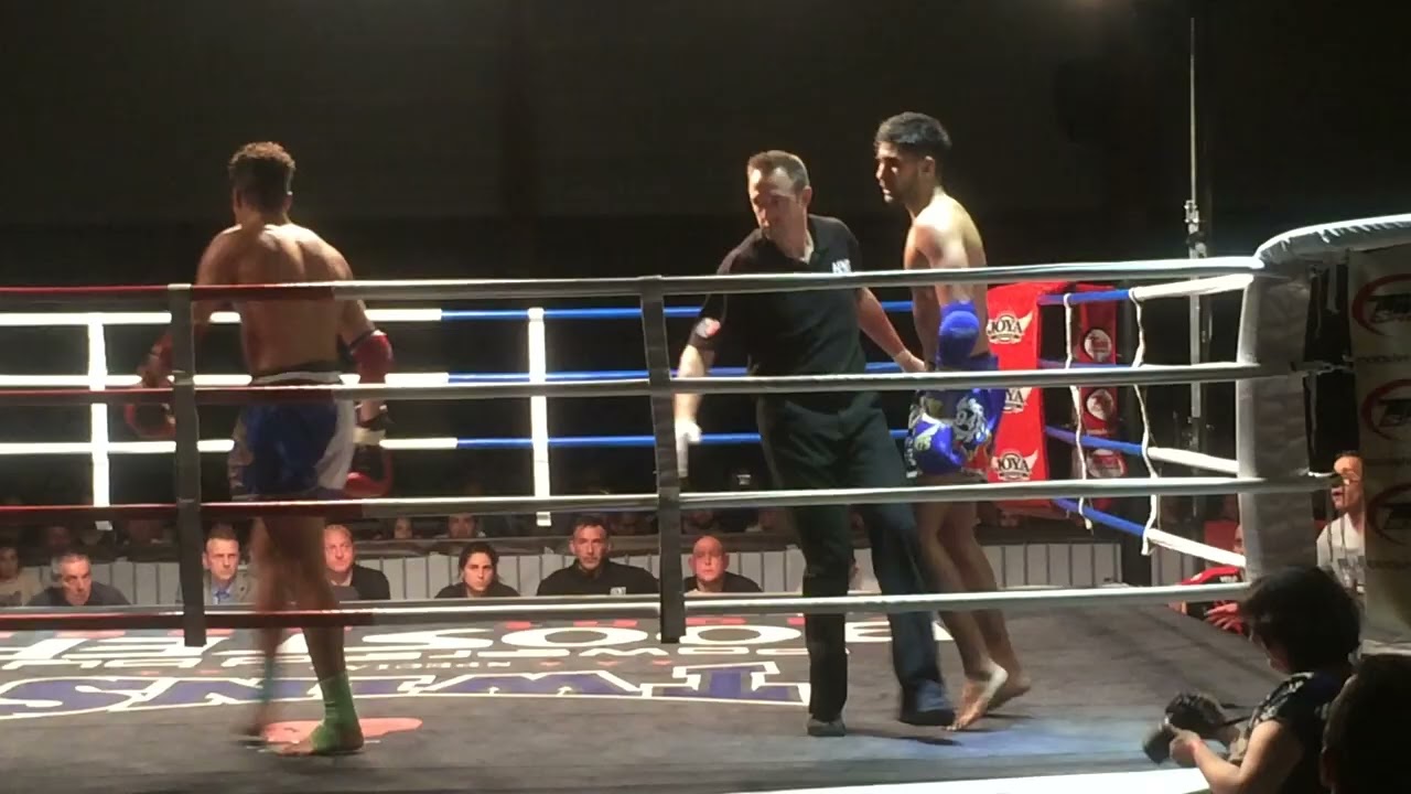 Idouche Lahoucine combat classe A Pro à Beuvrages 59