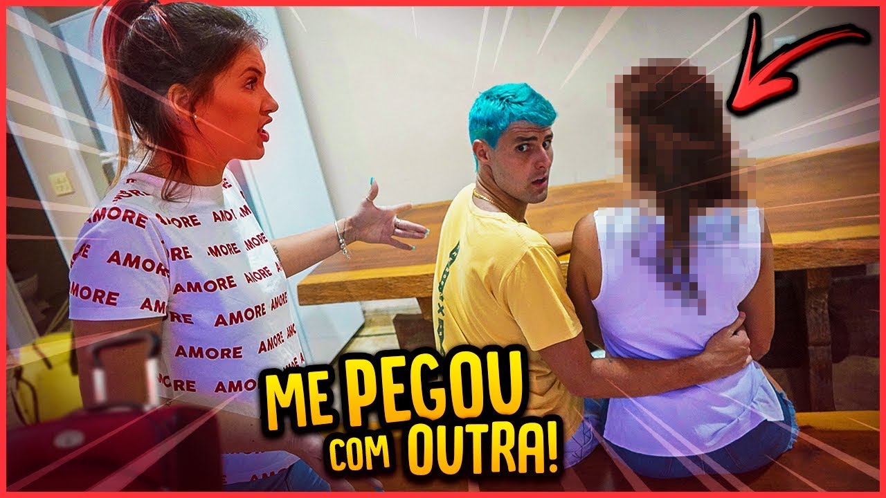 ELA CHEGOU DE VIAGEM E ME PEGOU COM OUTRA!! - TROLLANDO NAMORADA [ REZENDE EVIL ]