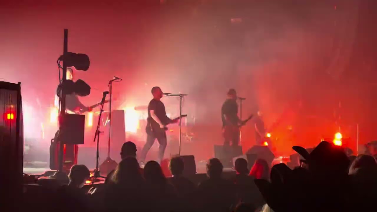 Everything We Lost In The Fire by Blue October live at GLC