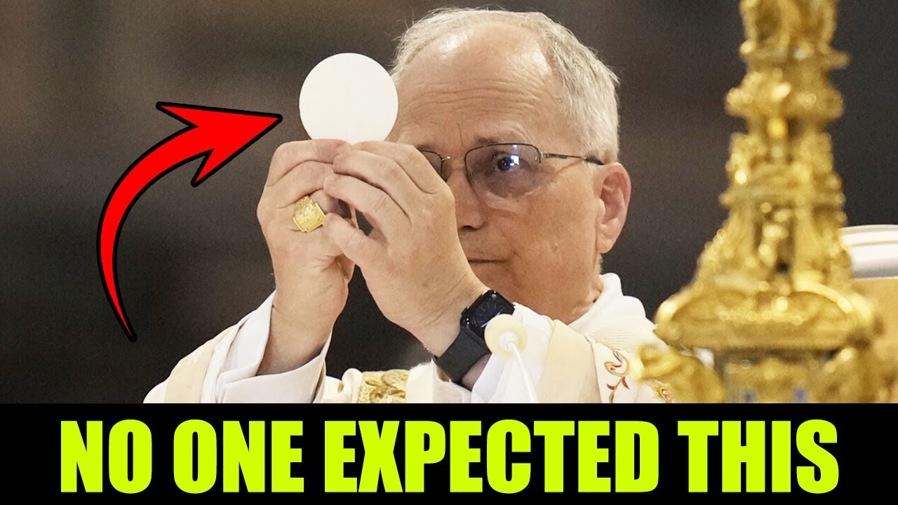 Pope Leo XIV Stuns Faithful With Unexpected Mass Gesture
