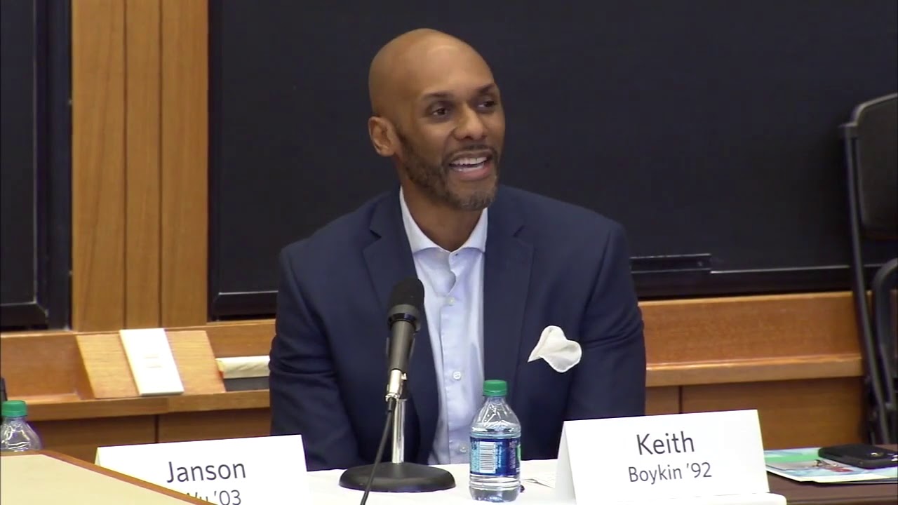 Keith Boykin speaks about coming out at Harvard Law School