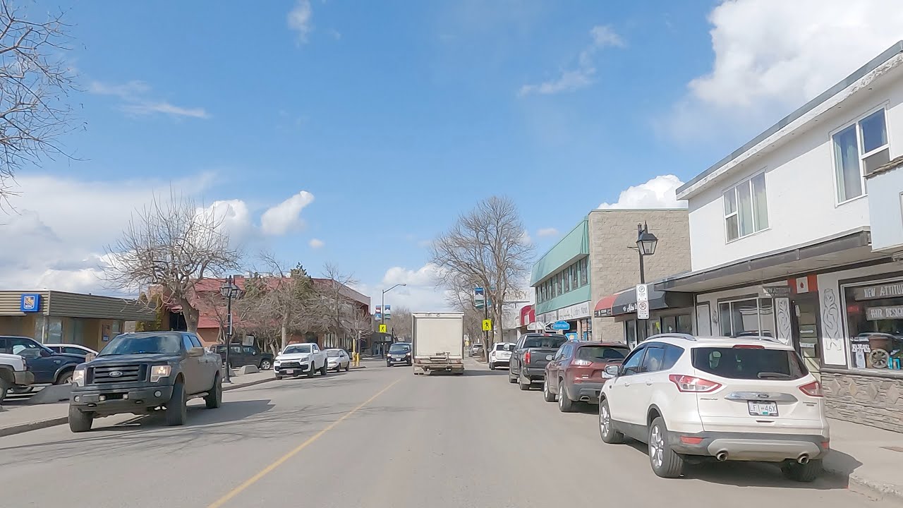 100 Mile House Town & Cariboo Highway #97 - Driving in British Columbia (BC) Canada