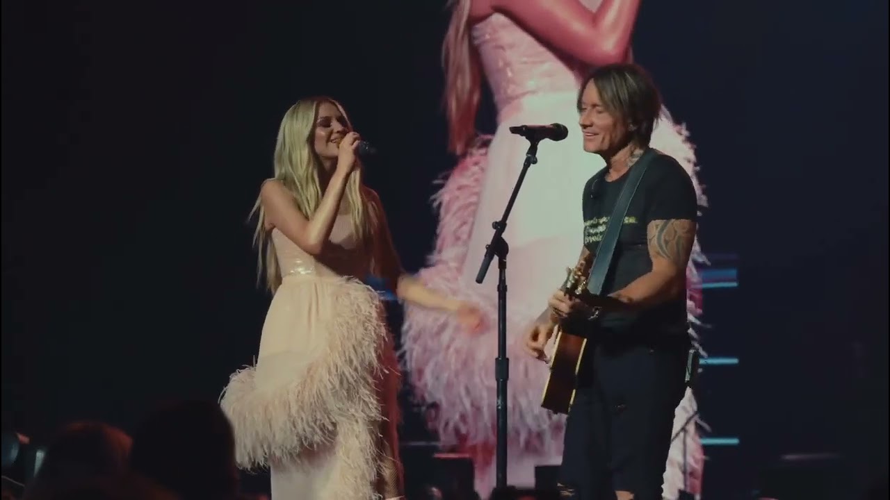 Kelsea Ballerini with Keith Urban - “Stupid Boy” LIVE