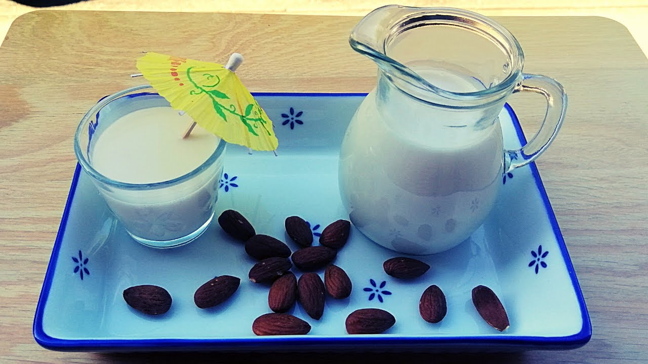 LATTE DI MANDORLA FATTO IN CASA FACILE E VELOCE