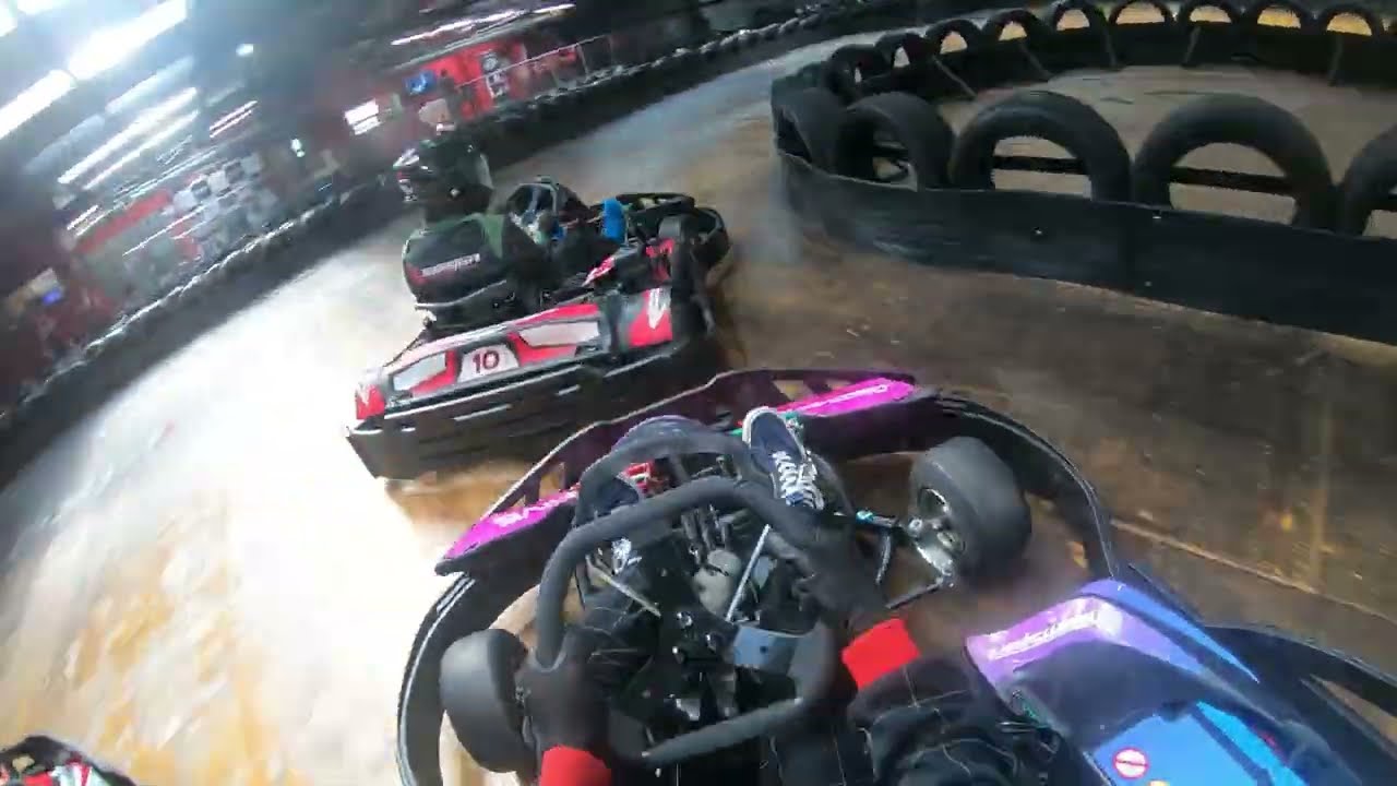 Close battle ends in BIG CRASH @TeamSportKarting Harlow