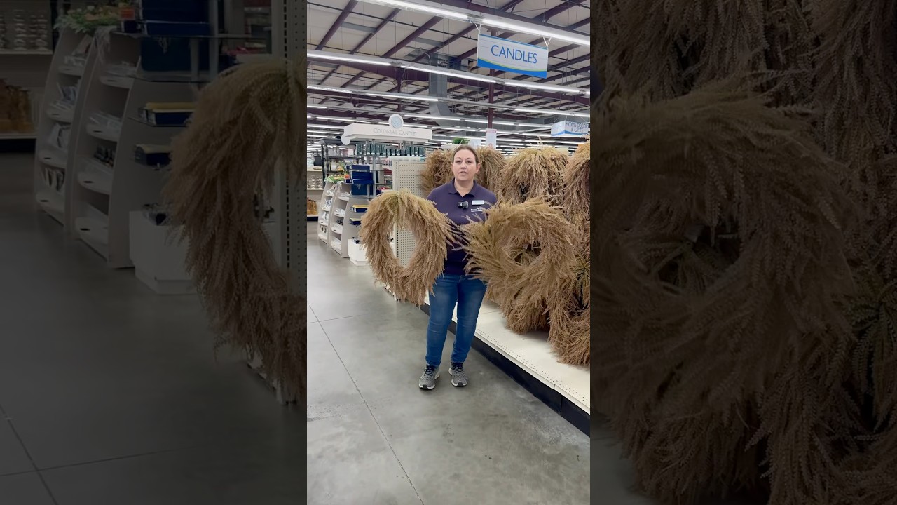 Grab these BEIGE Beaded Grass Wreaths to help you decorate for fall! #wreath #decor #home