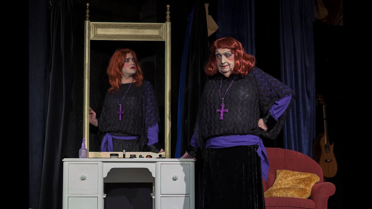 Snow White,  The Panto