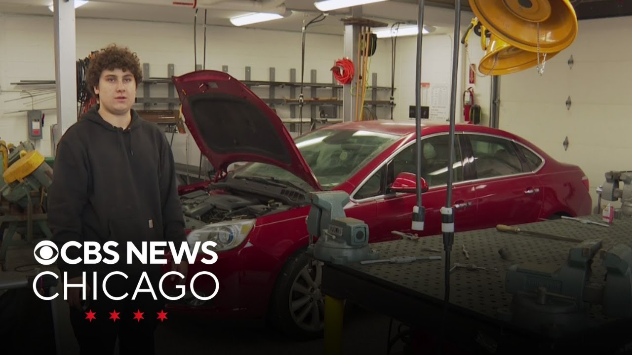 Northwest suburban high school students fix car belonging to fire protection district