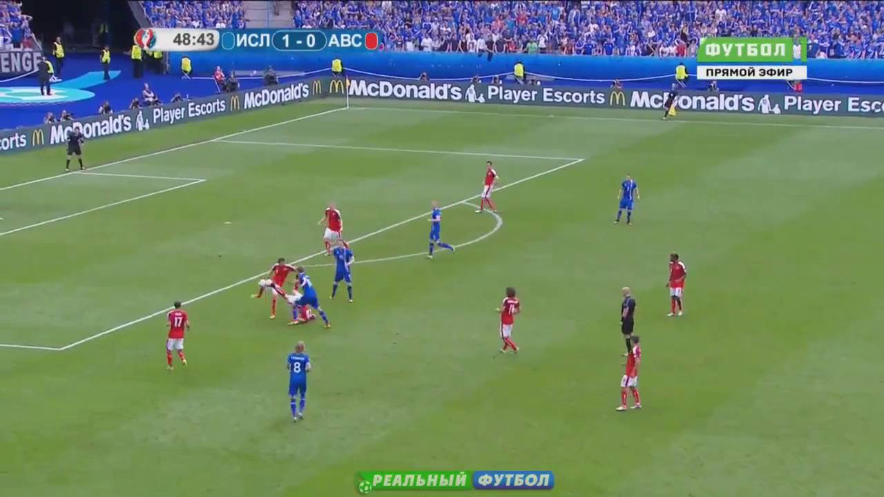 Marcel Sabitzer tackle