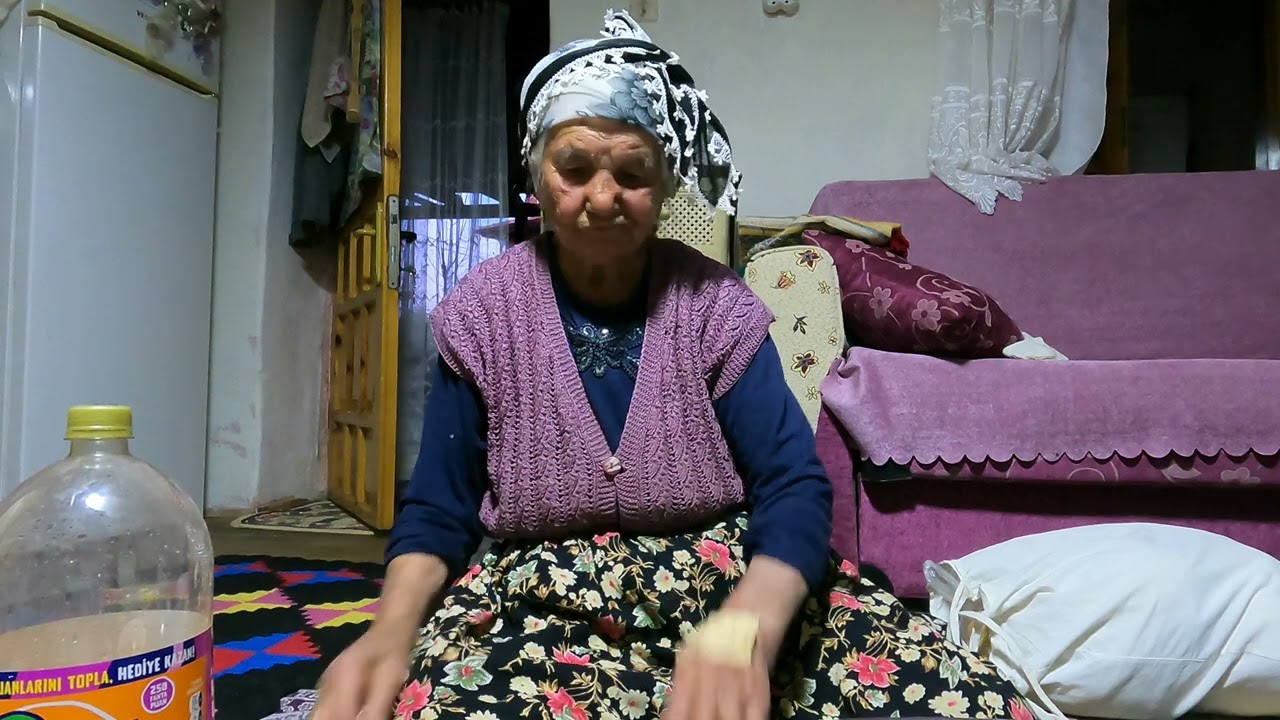TÜRK KÖYÜNDE AREFE GÜNÜ İFTAR YEMEĞİ  KÖYDE AKŞAM YEMEĞİ