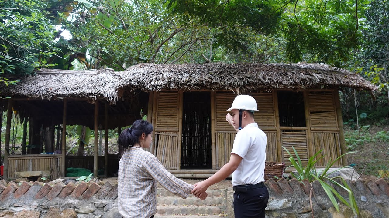 A kind CEO helps single mother Ly Tieu Dieu and provides her with a new home after many hardships.