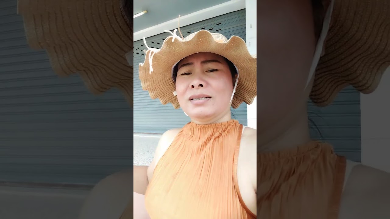 ได้หลายอย่างเลยคิดตังค์แล้วเดินกลับบ้านพักกินขนมตามทาง