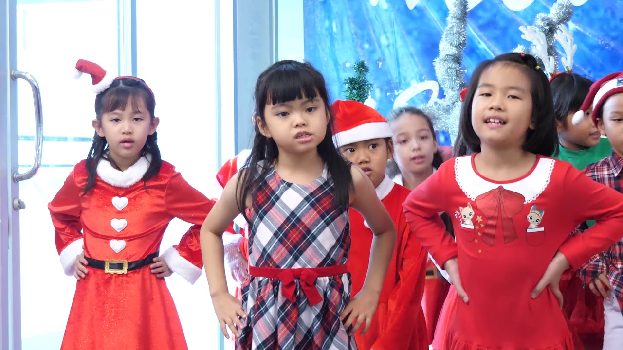Christmas Show :  YEAR 3  