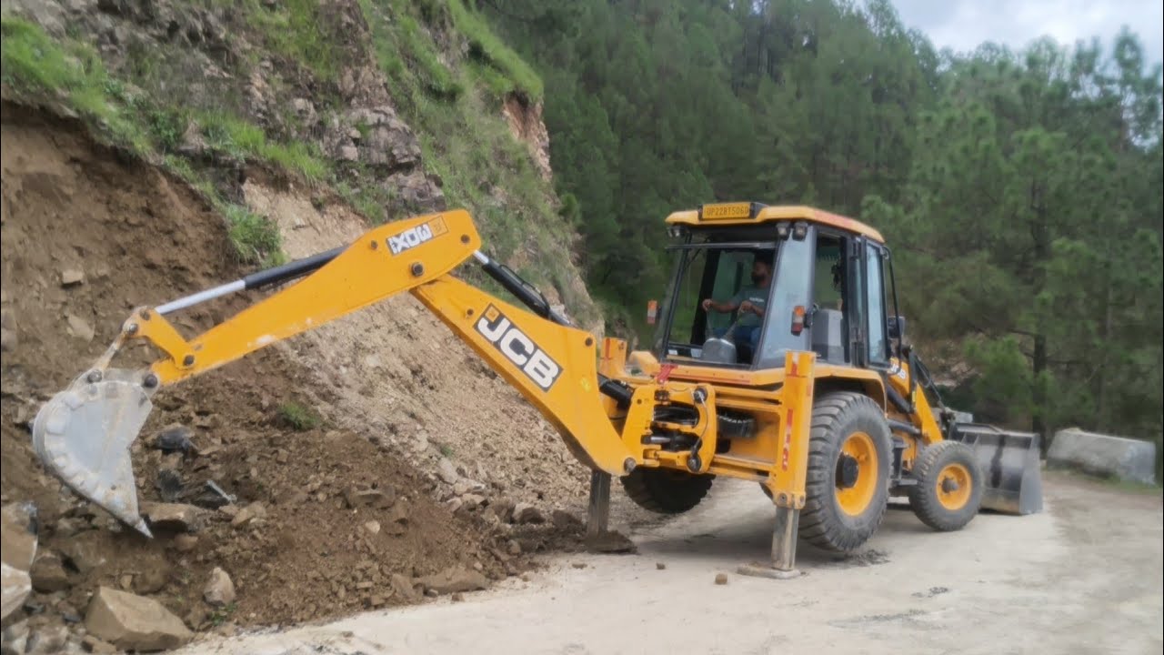 JCB 3DX Road Cutting Finishing and Levnning Gravel iin Village Road Caring Dozer Video