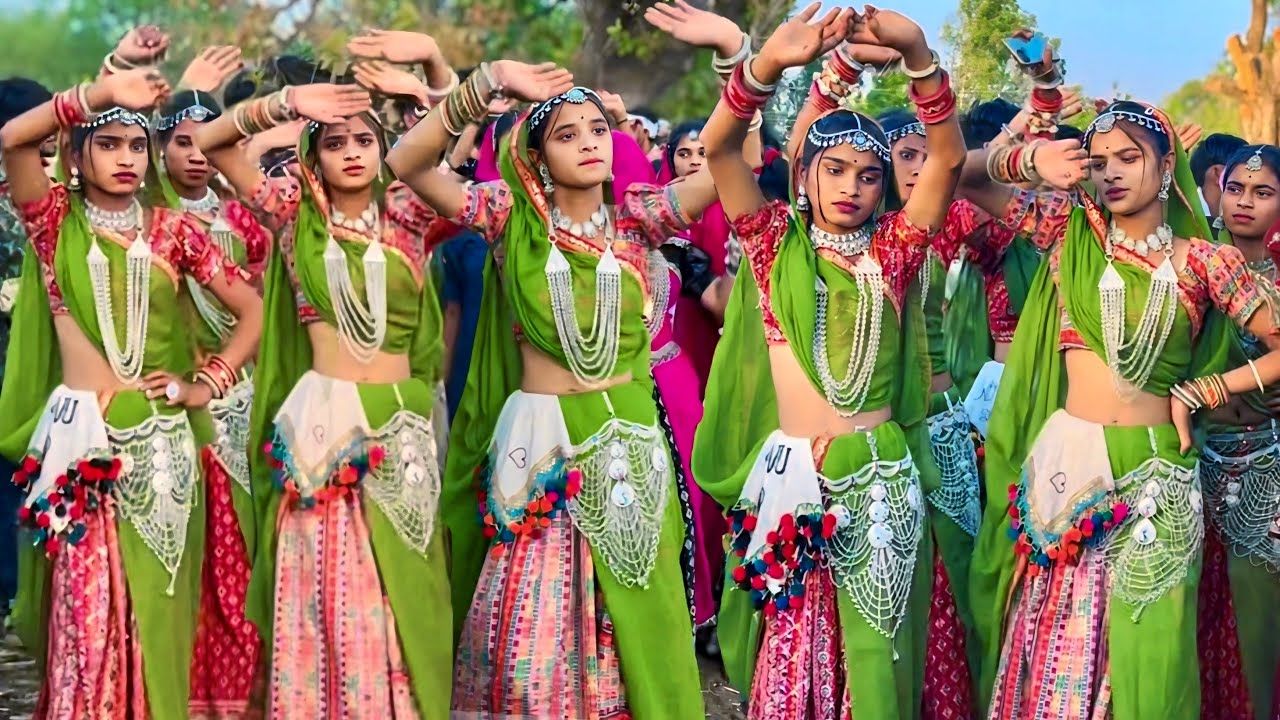 आम्बा तले खाटली जुवानाई मारी घाटाली❗️New Aadiwasi Sadi Dance Videos 2025