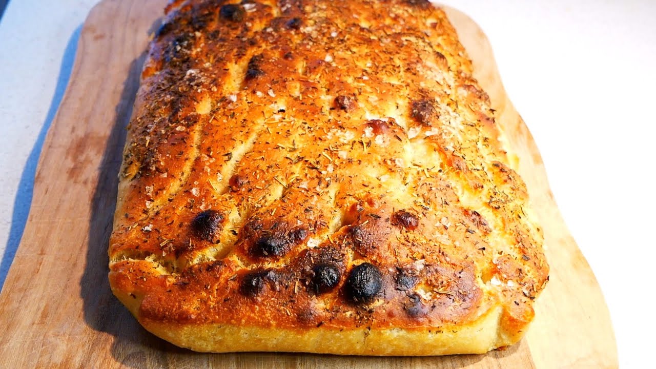 Focaccia moelleuse et facile - Focaccia classique, simple & inratable  - Recette # 354