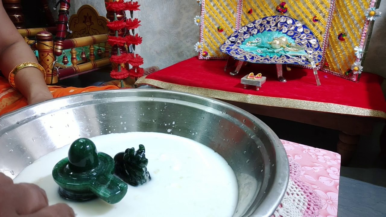 सावन के आखिरी सोमवार में मैंने कैसे किया शिव अभिषेक और शिव पूजा