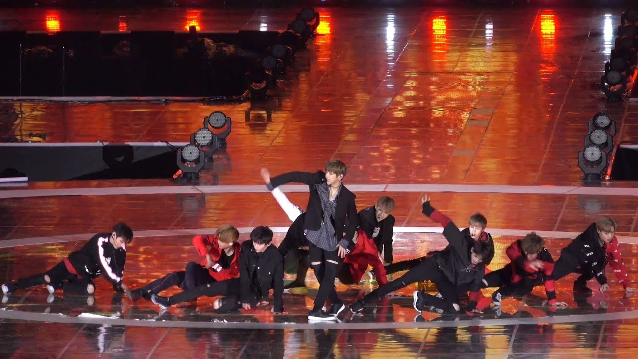 [4K] 171104 워너원 Wanna One 활활 Burn It Up @ 드림콘서트 in 평창 By Sleeppage